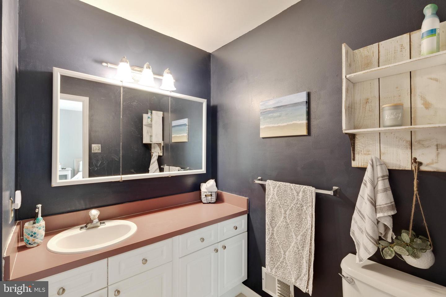 4636 Louise Saint Claire Dr