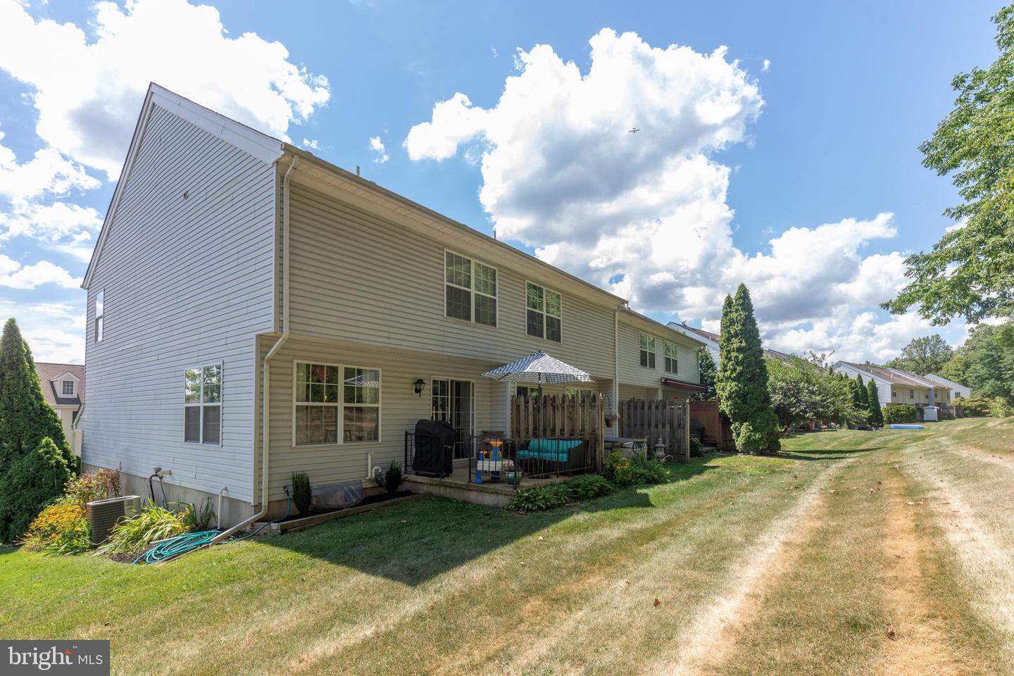 4636 Louise Saint Claire Dr