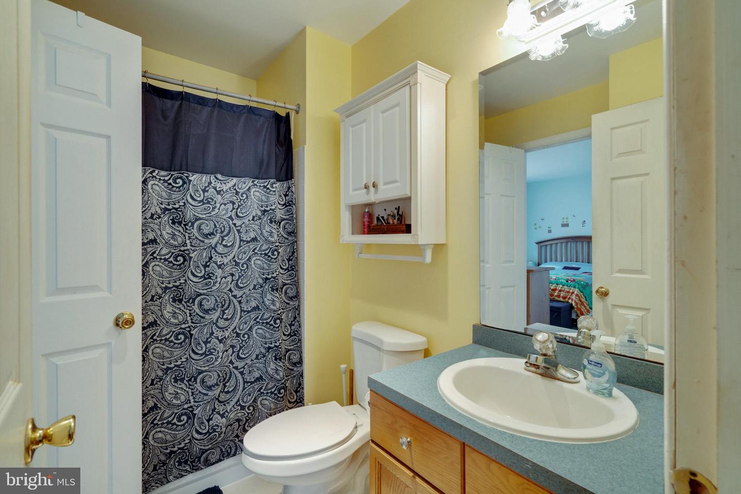 5490 Rinker Cir