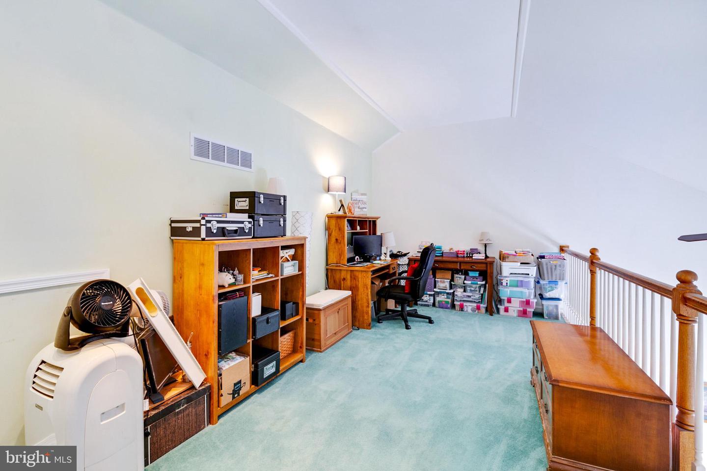 5490 Rinker Cir