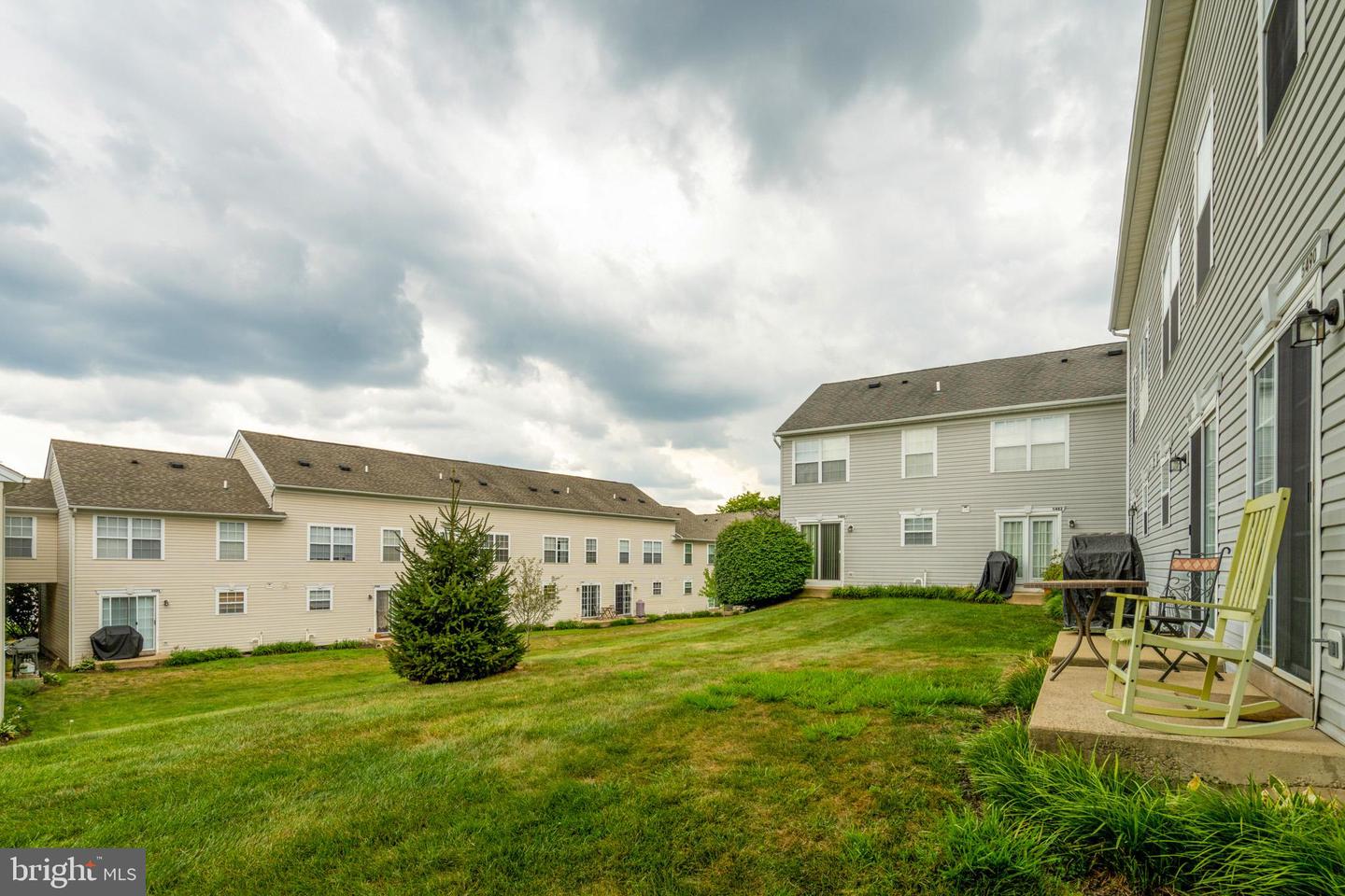 5490 Rinker Cir