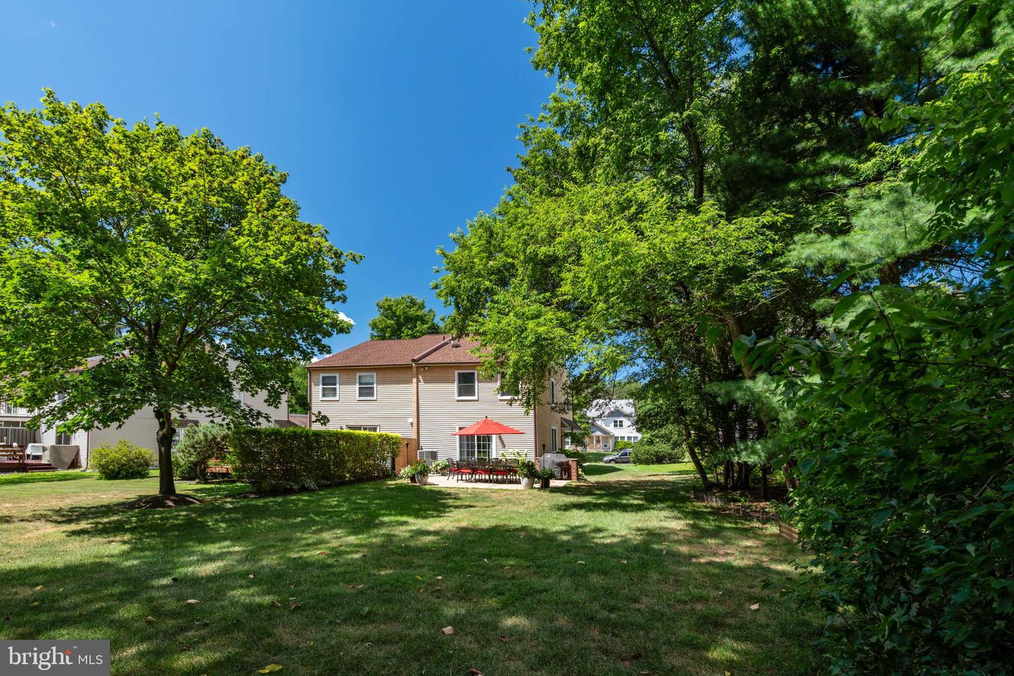 6 Stacey Dr
