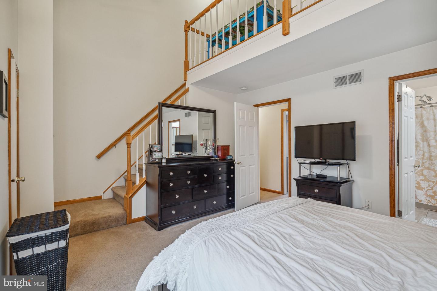 4125 Captain Molly Cir