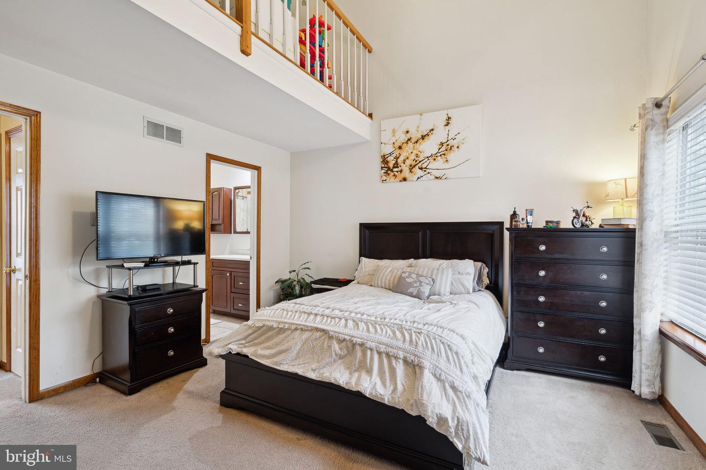 4125 Captain Molly Cir