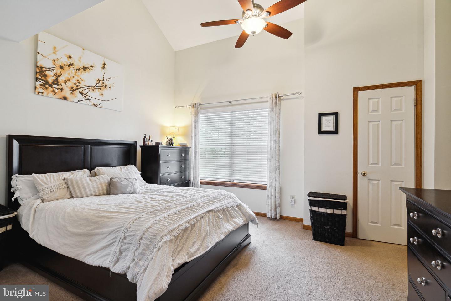 4125 Captain Molly Cir