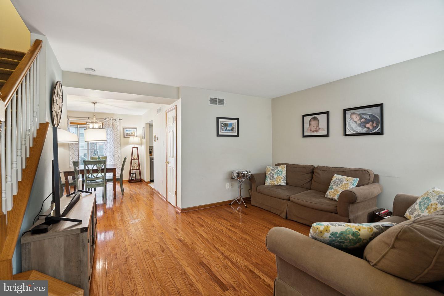 4125 Captain Molly Cir