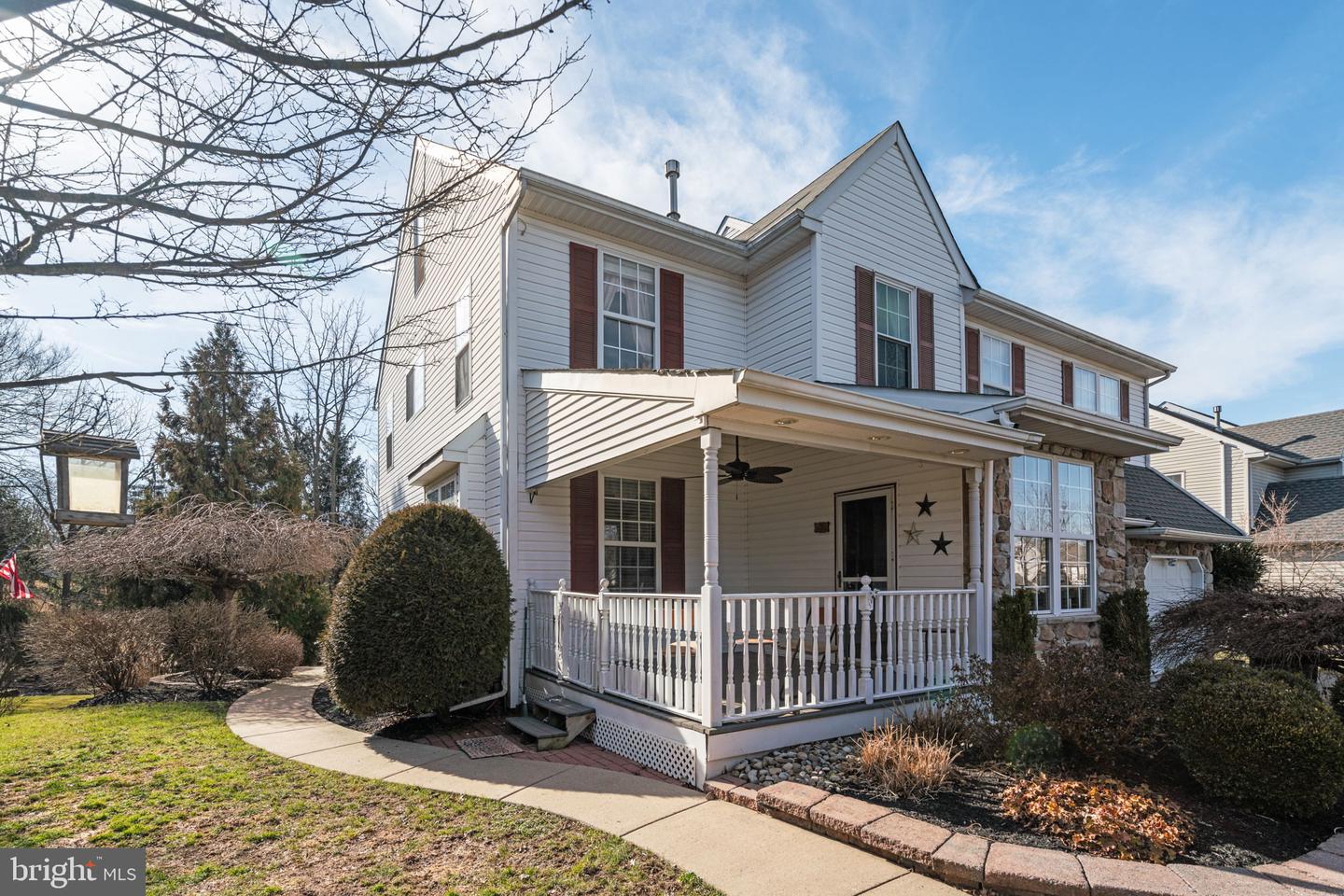 60 Country Rd