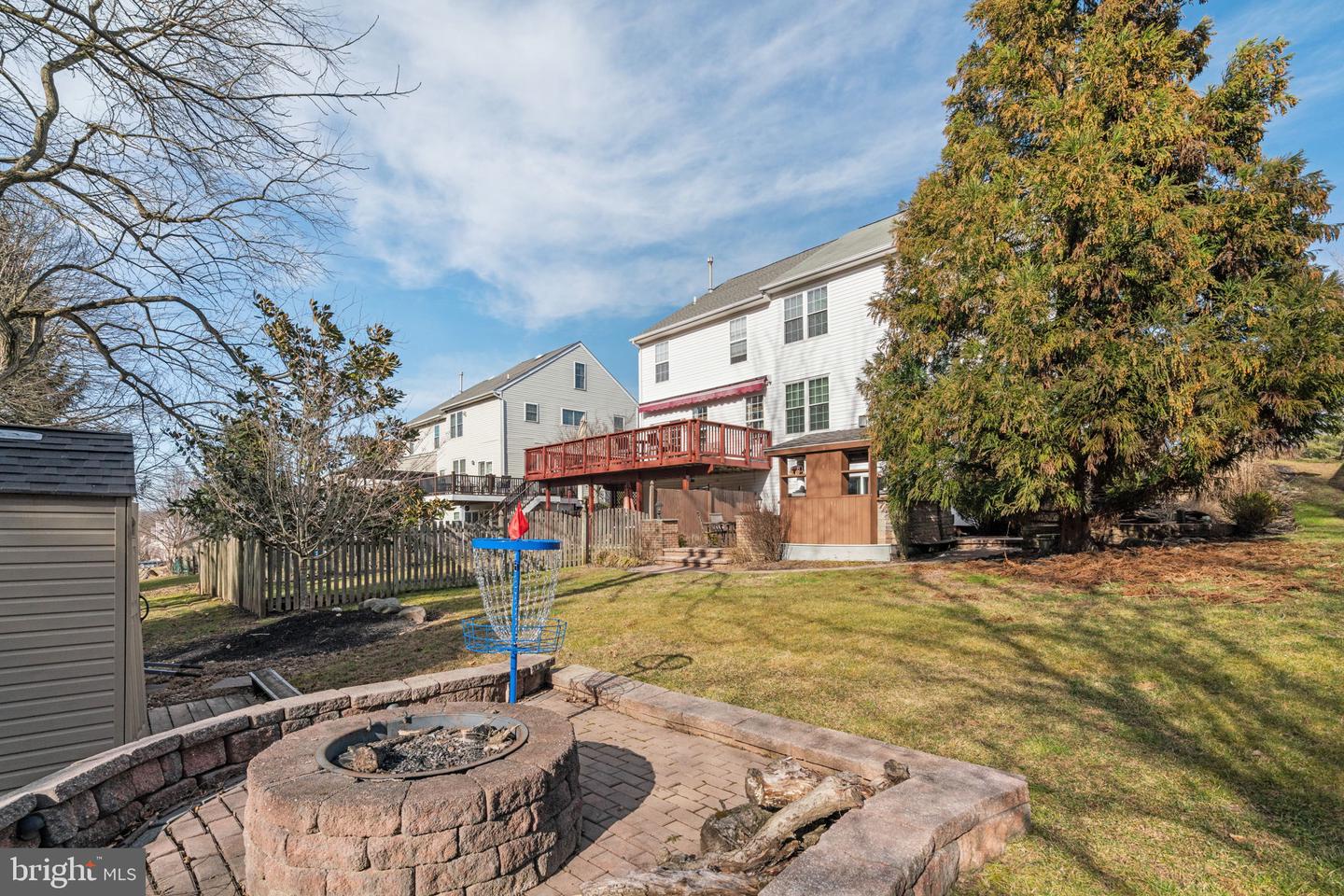 60 Country Rd