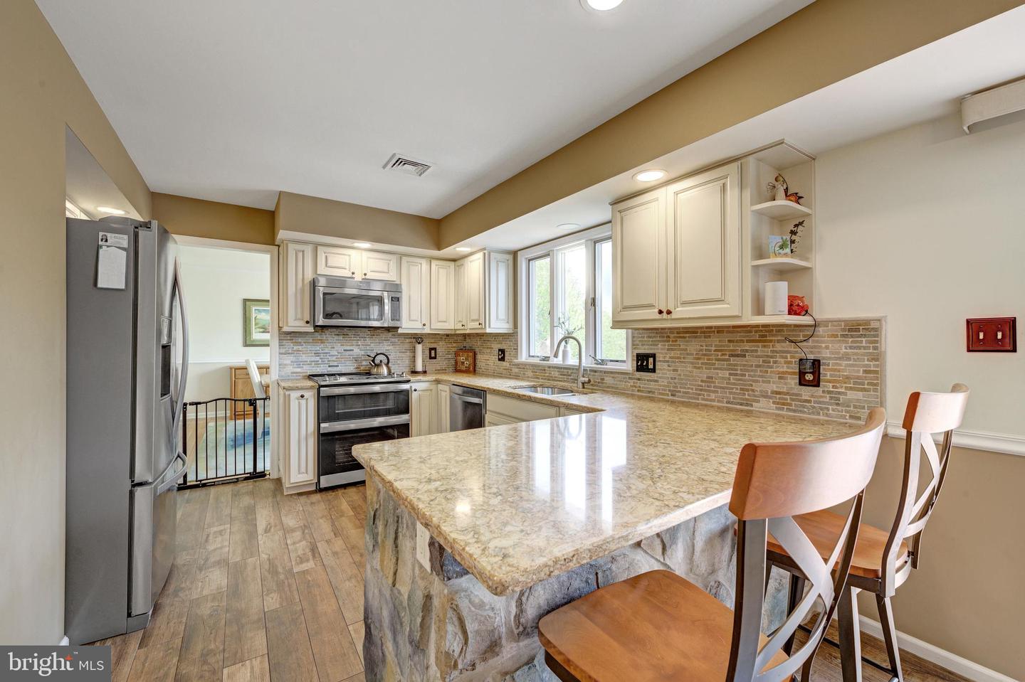2245 Rowland Rd