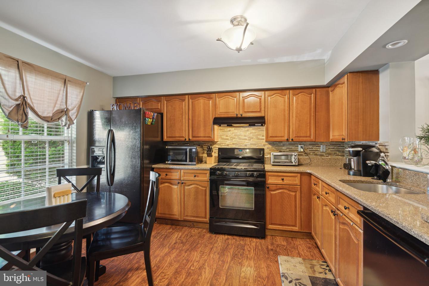 4997 Esther Reed Dr