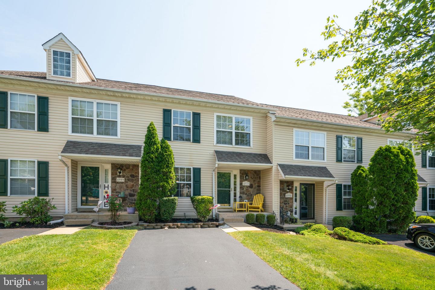 4997 Esther Reed Dr