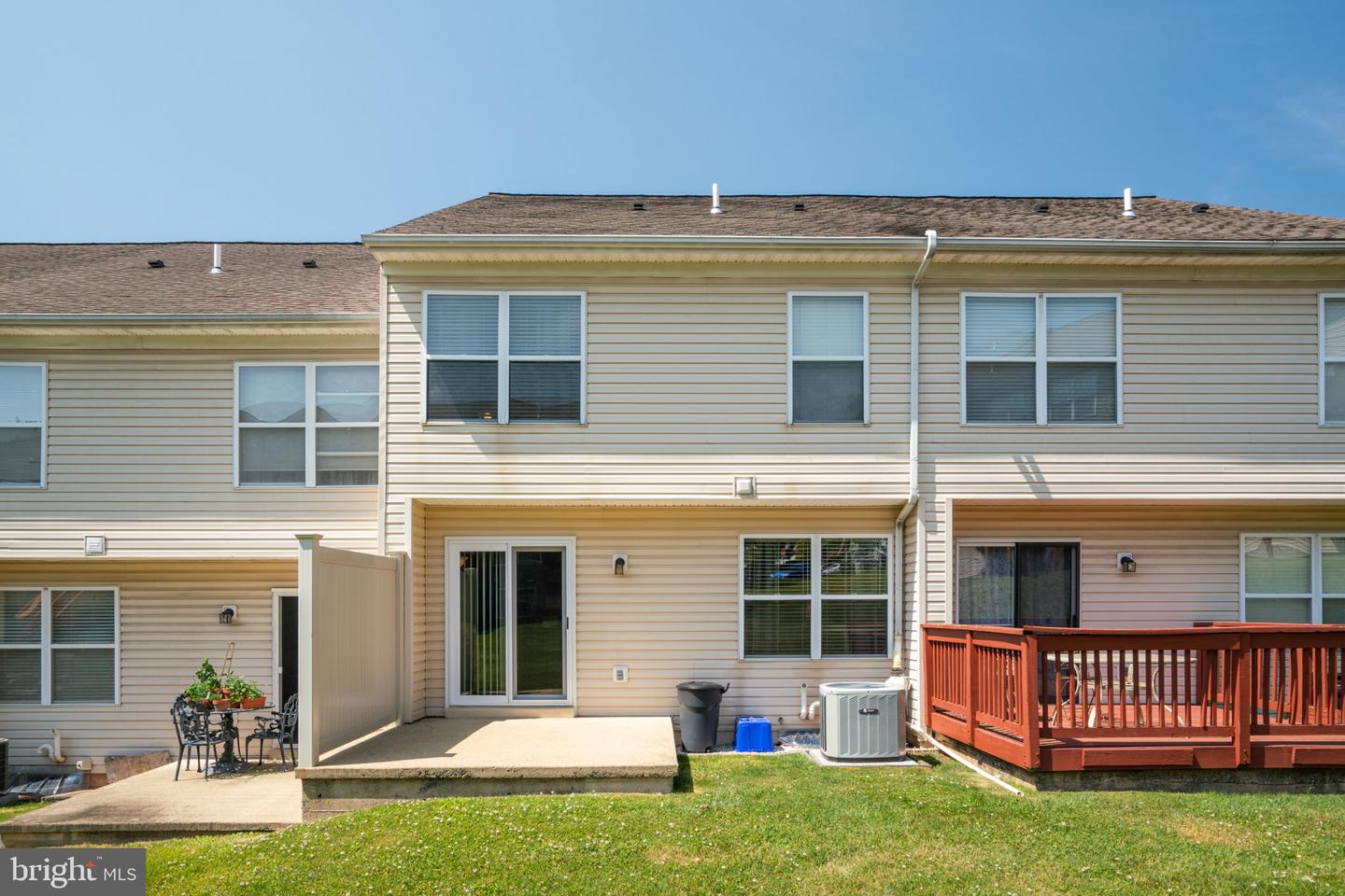 4997 Esther Reed Dr