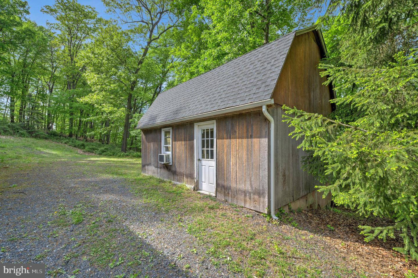 1687 Highpoint Rd