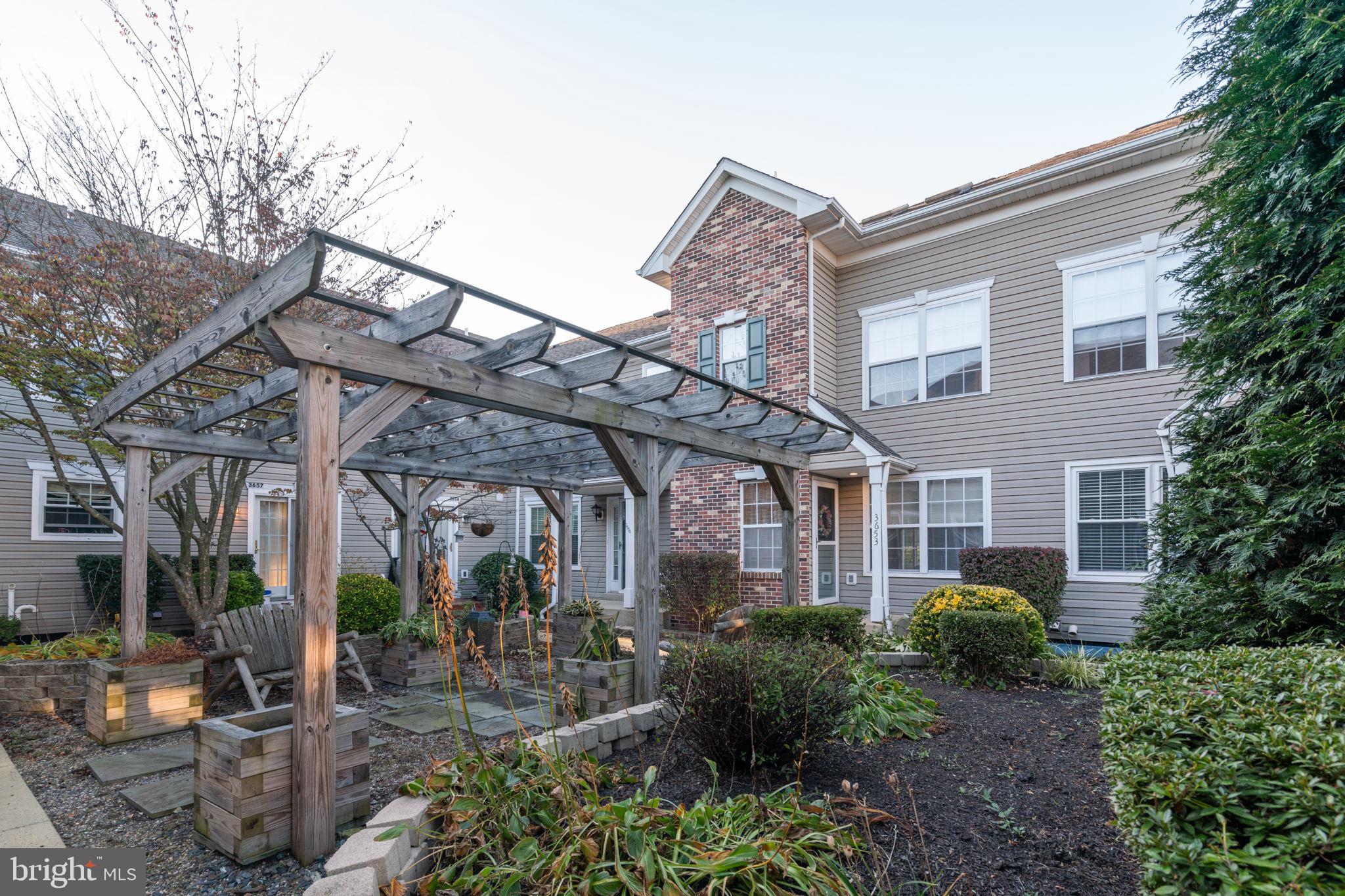 3653 Nancy Ward Cir