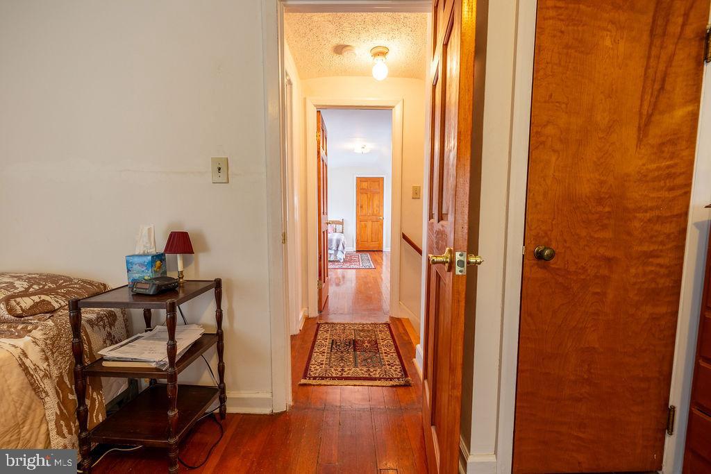 121 Riverview Ave