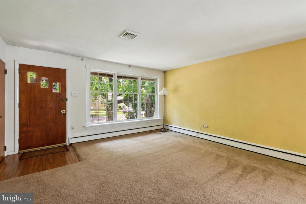 2036 Shadybrook Ln