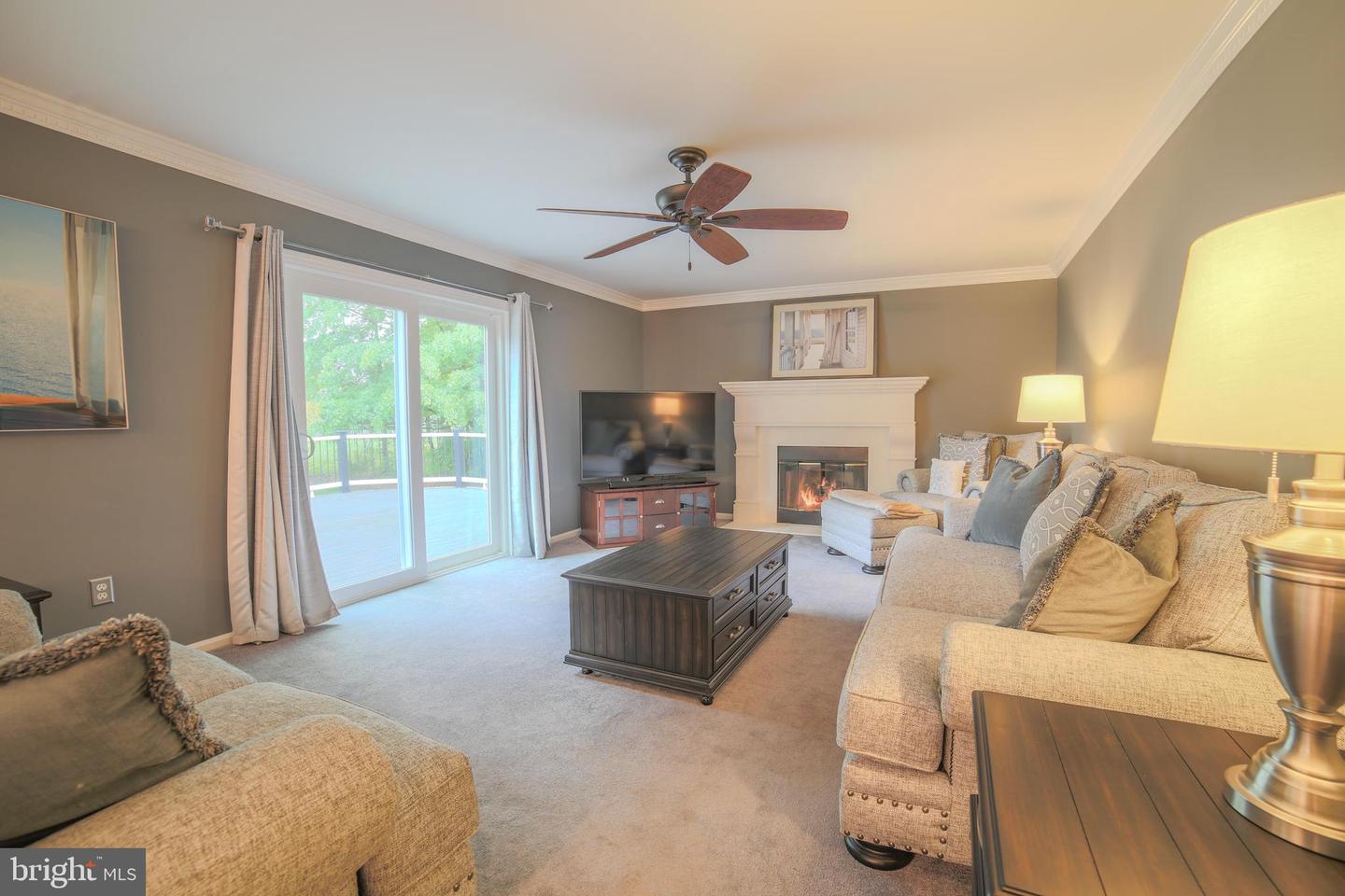 16 Red Oak Dr