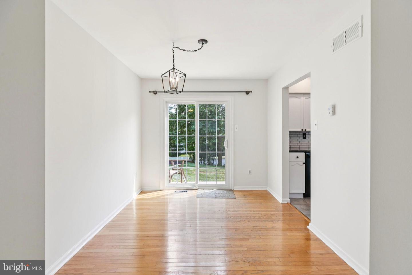 5531 Rinker Cir