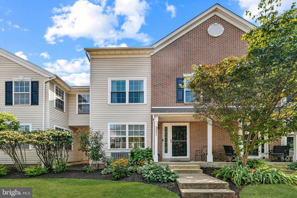 5531 Rinker Cir