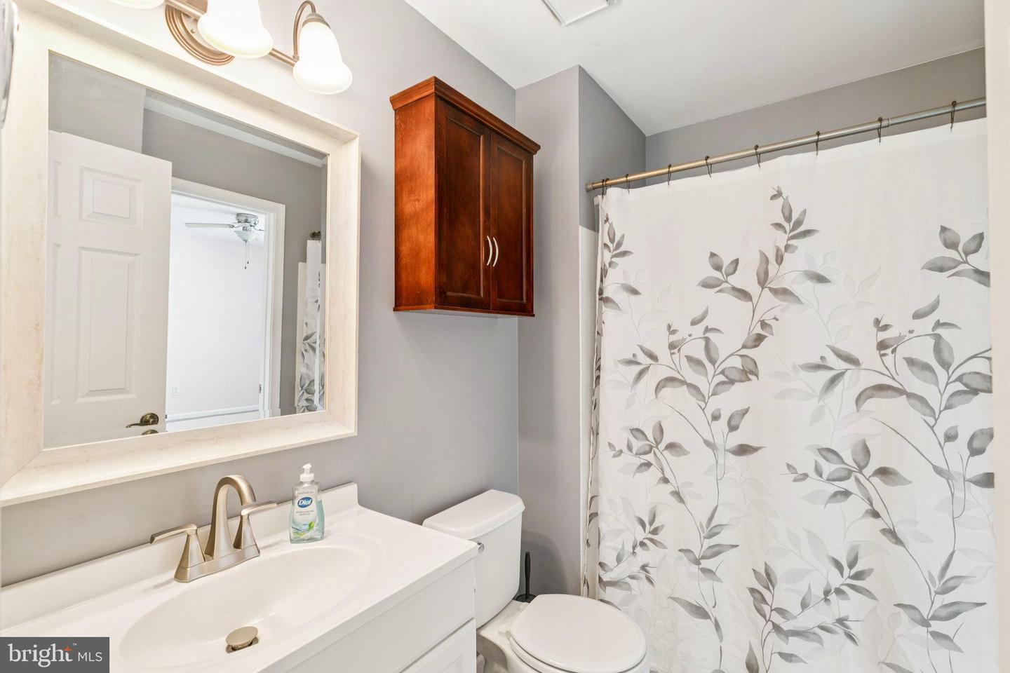 5531 Rinker Cir