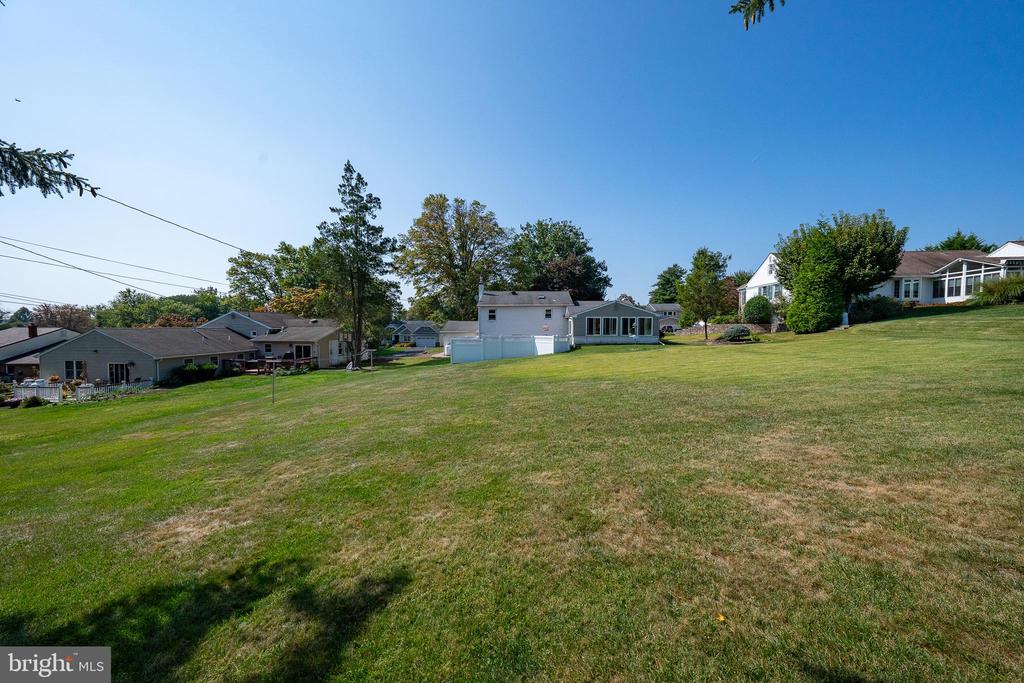 721 BUTTERCUP DRIVE