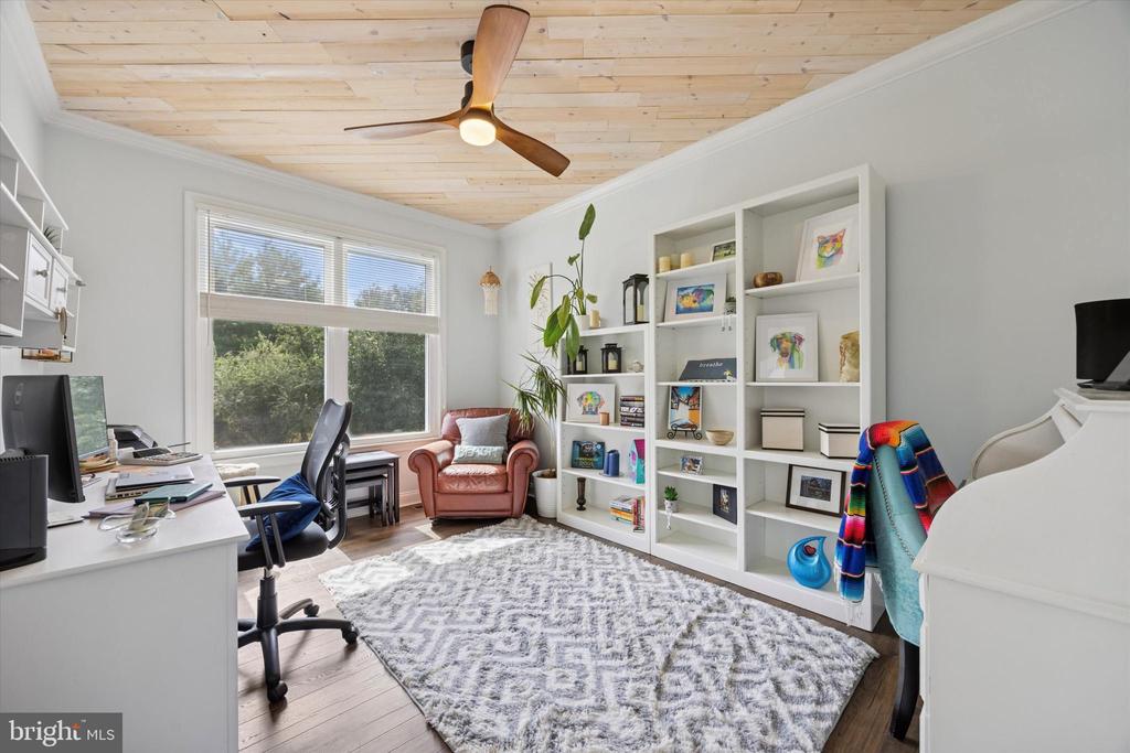 420 LONGLEAF DRIVE