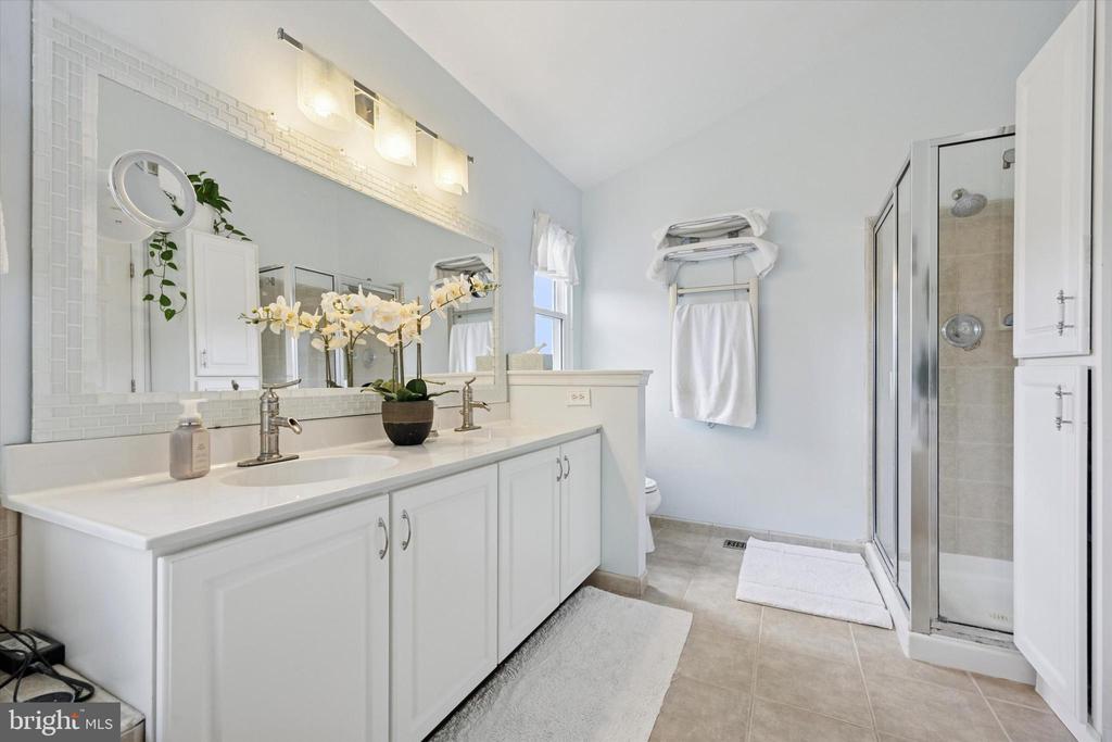 420 LONGLEAF DRIVE