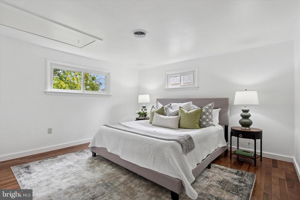 2369 TOHICKON LANE