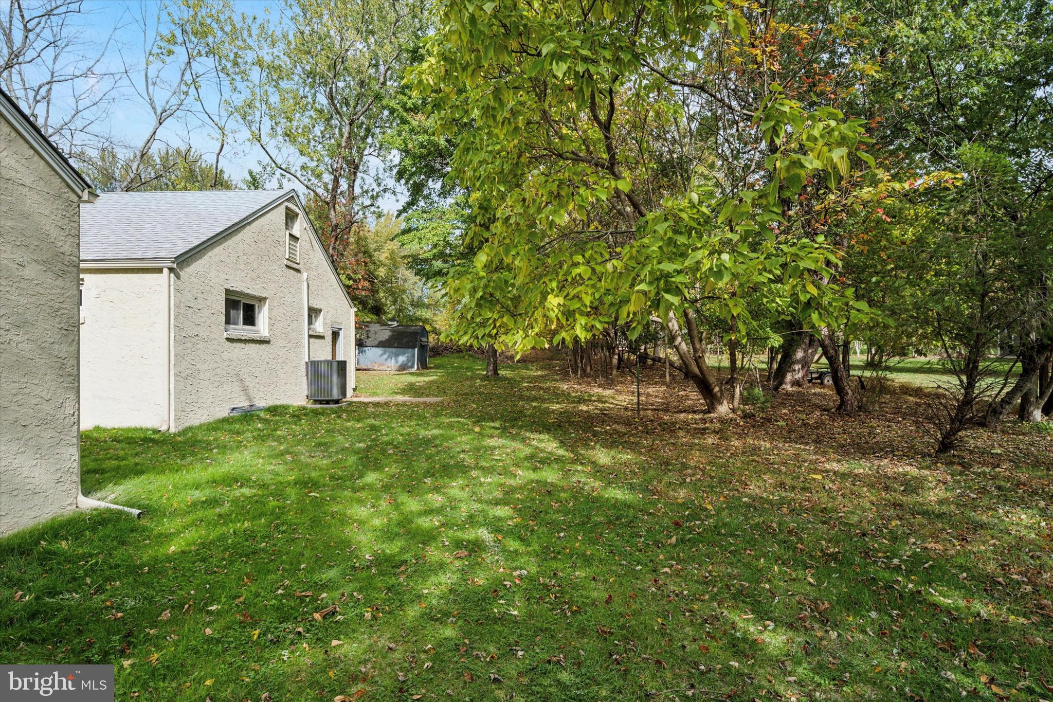 2369 TOHICKON LANE