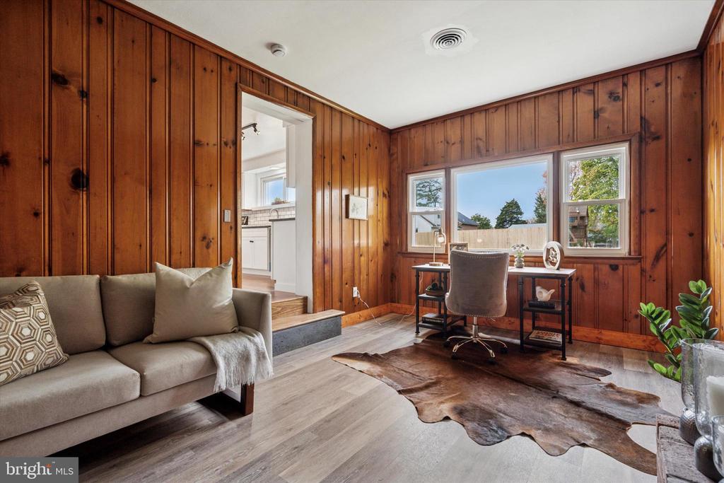 2369 TOHICKON LANE