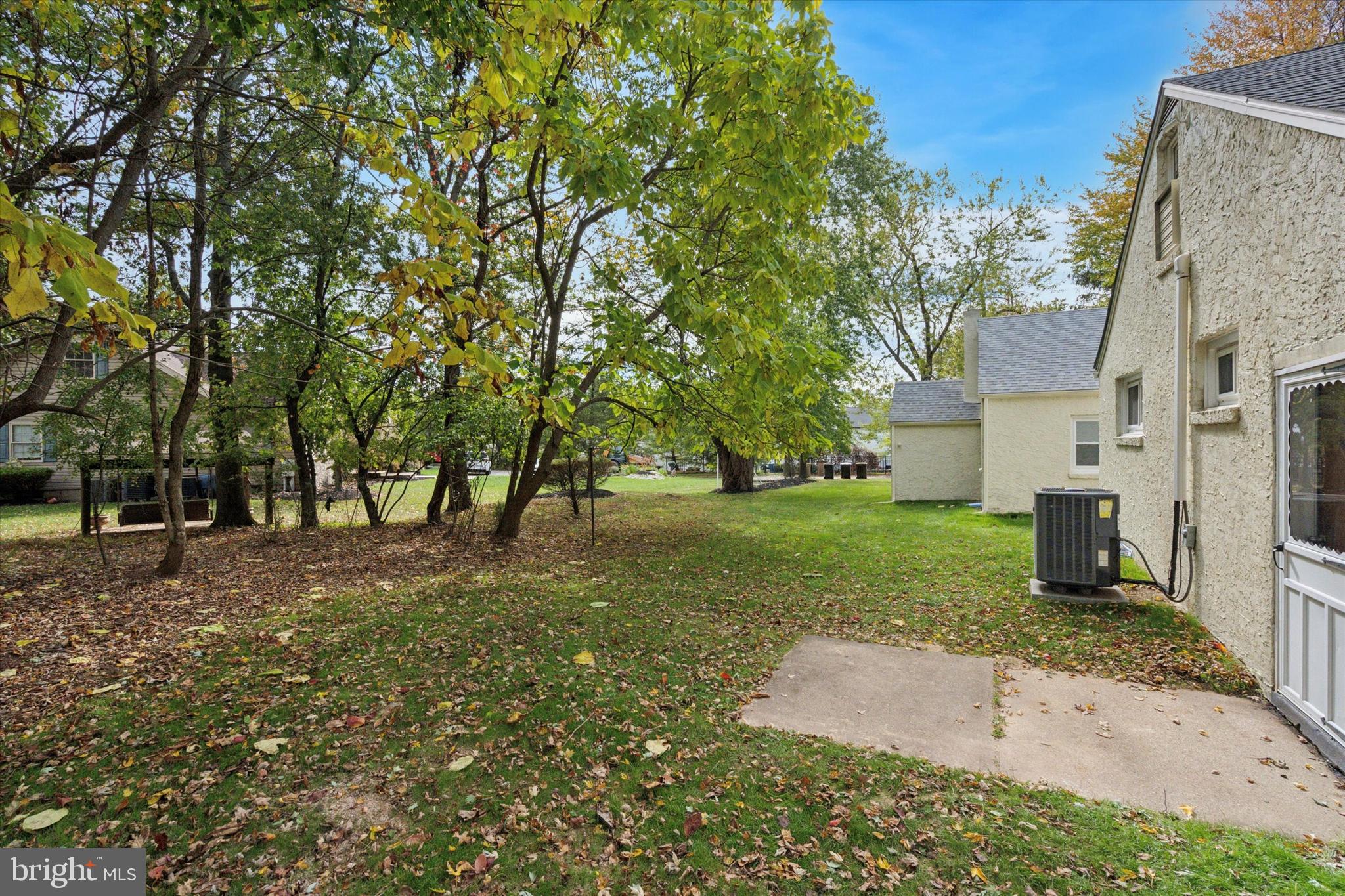 2369 TOHICKON LANE