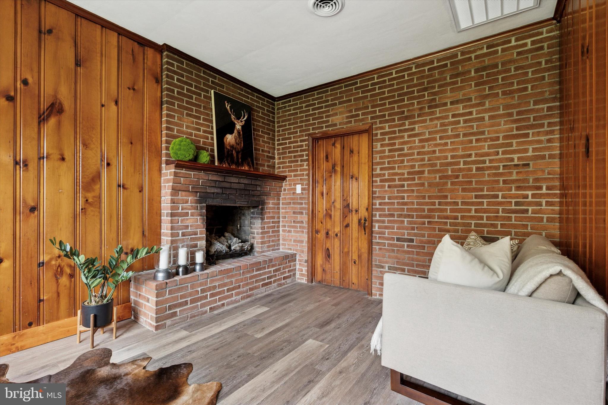 2369 TOHICKON LANE