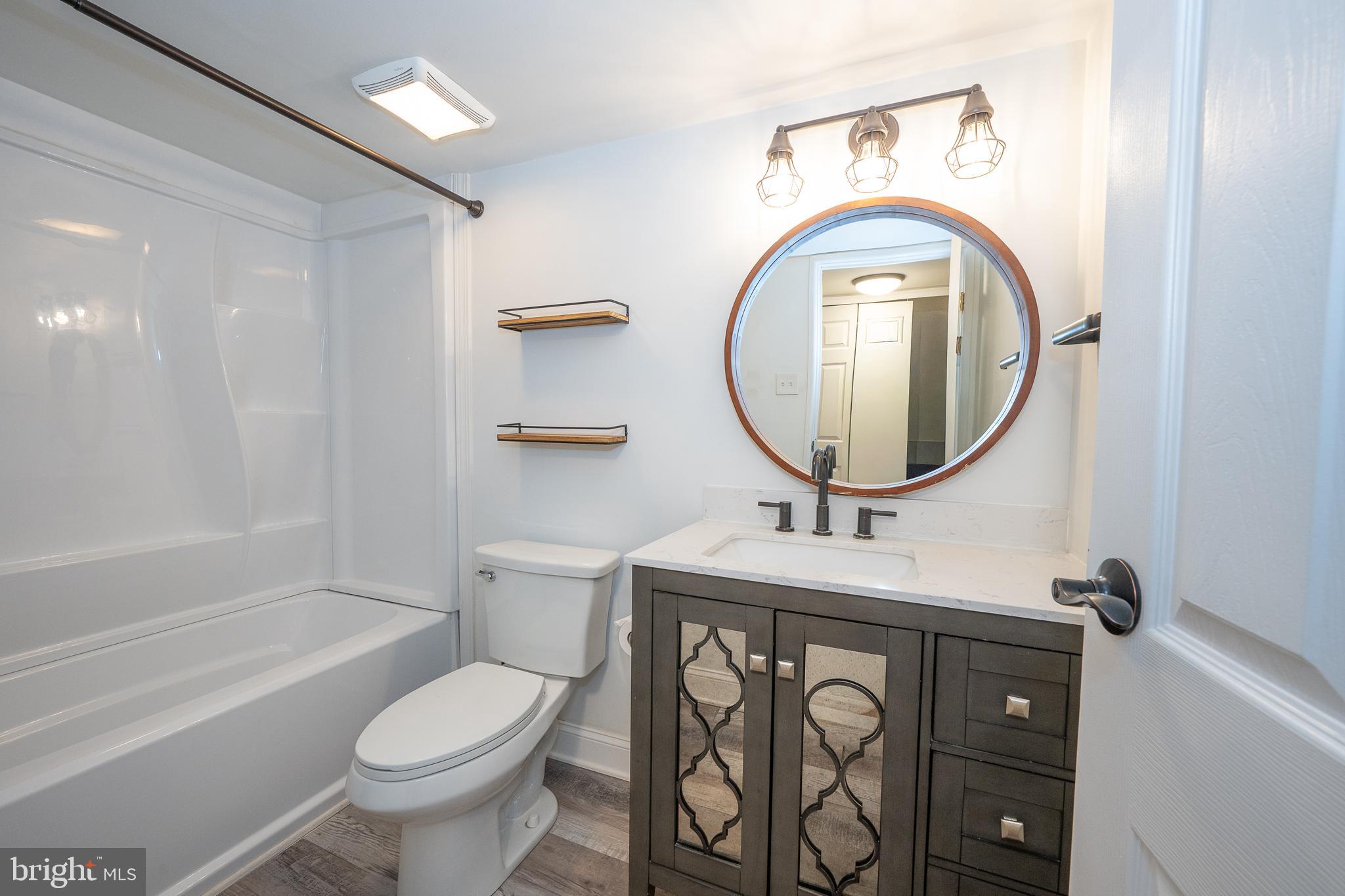 203 HAMPTON CROSSING B 203B