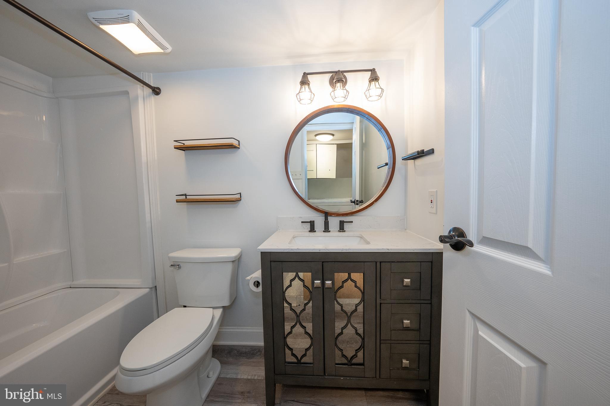 203 HAMPTON CROSSING B 203B