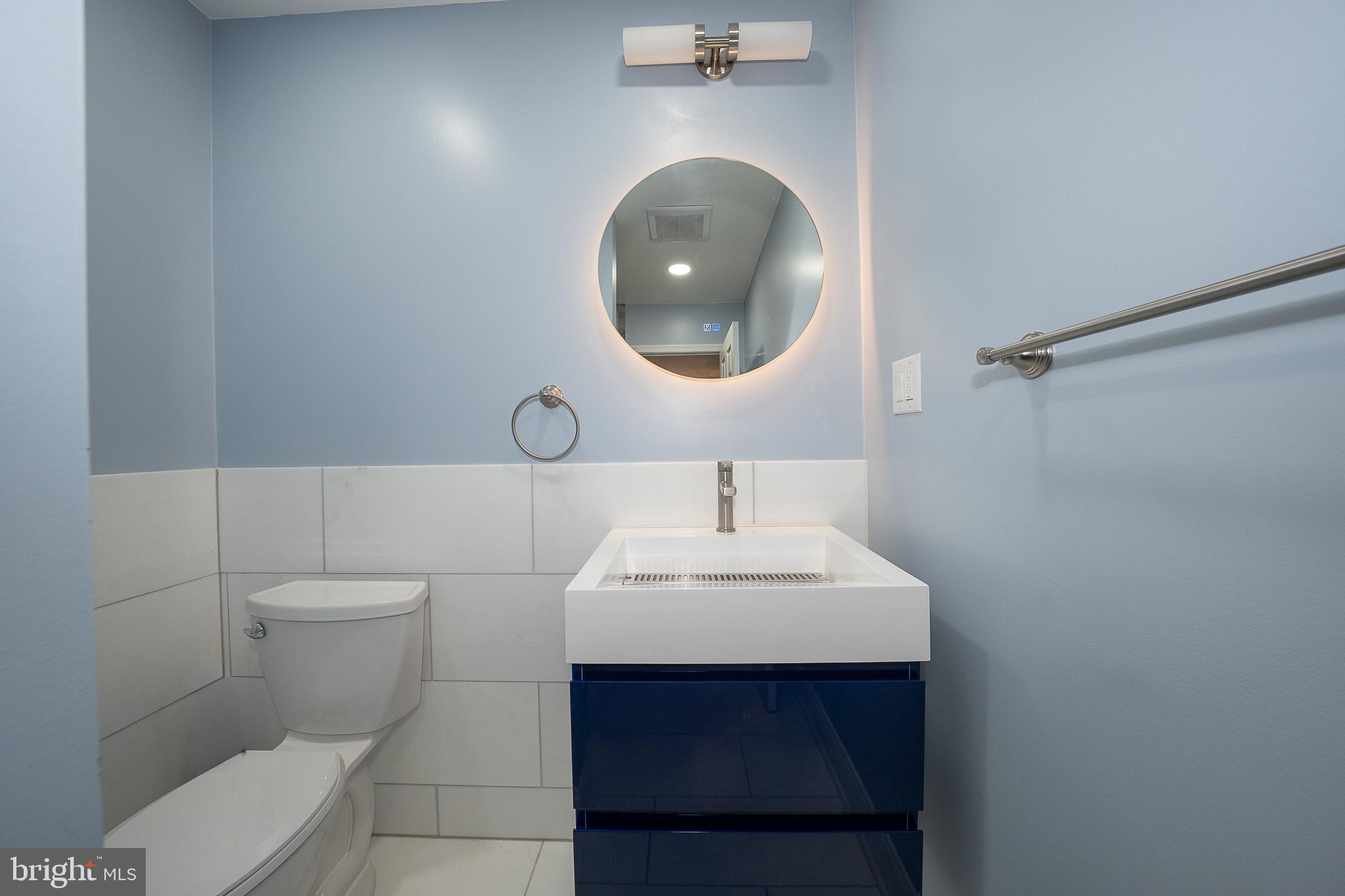 1539 W BENSALEM AVENUE