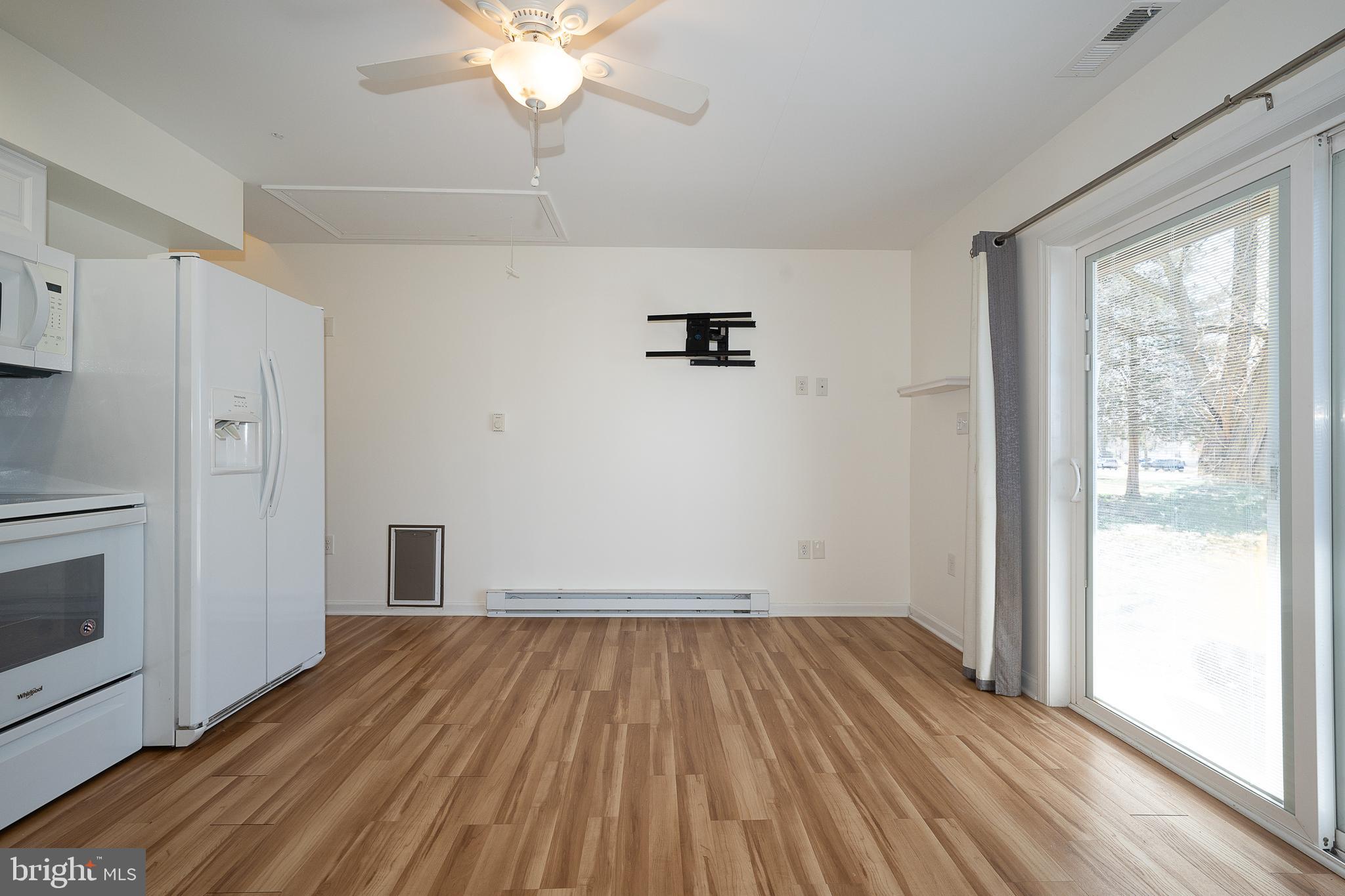 1539 W BENSALEM AVENUE