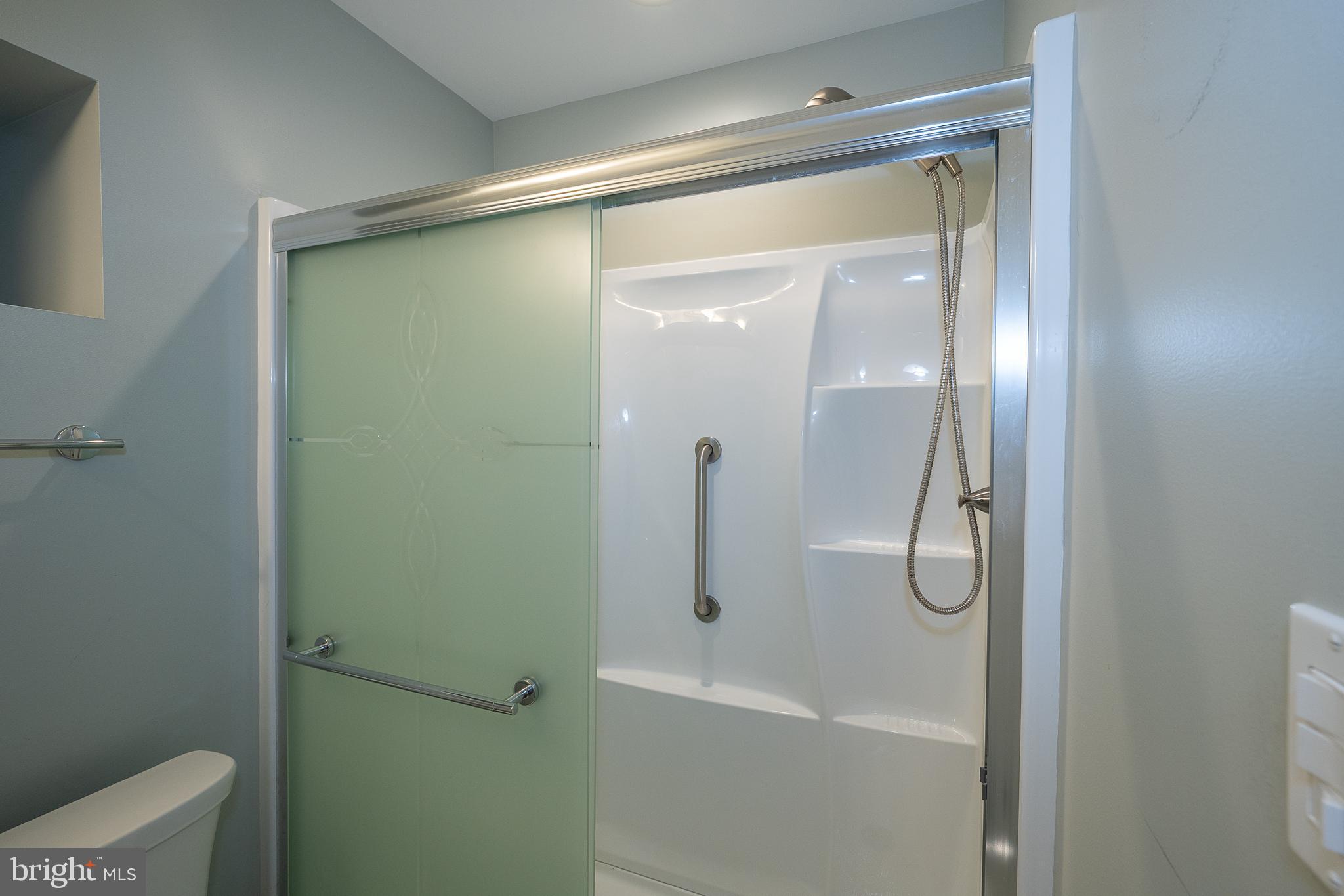 1539 W BENSALEM AVENUE