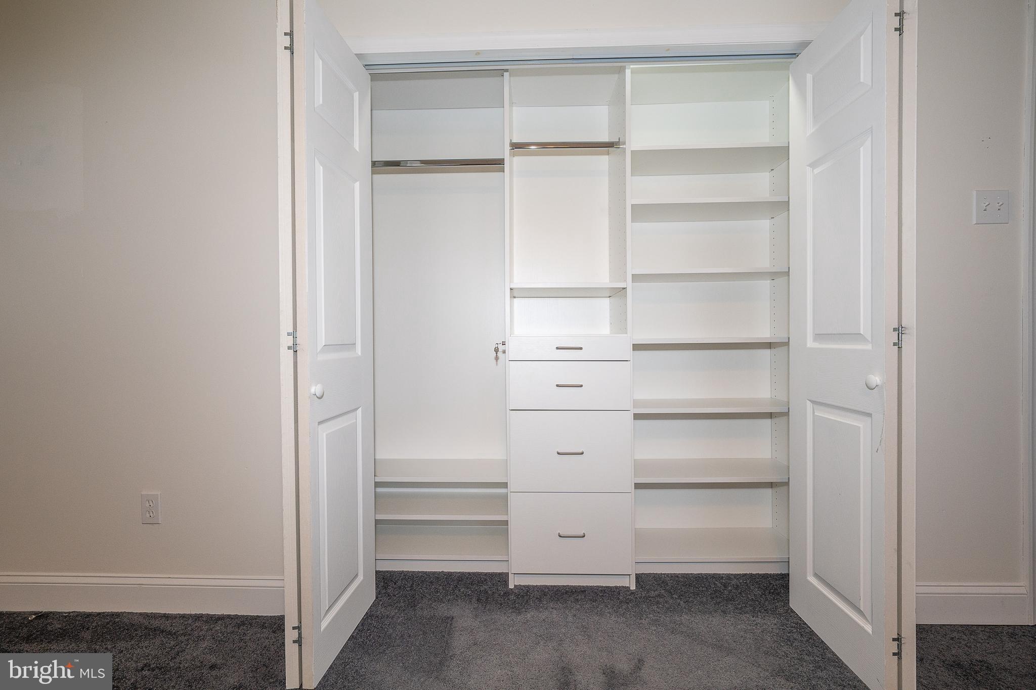 1539 W BENSALEM AVENUE