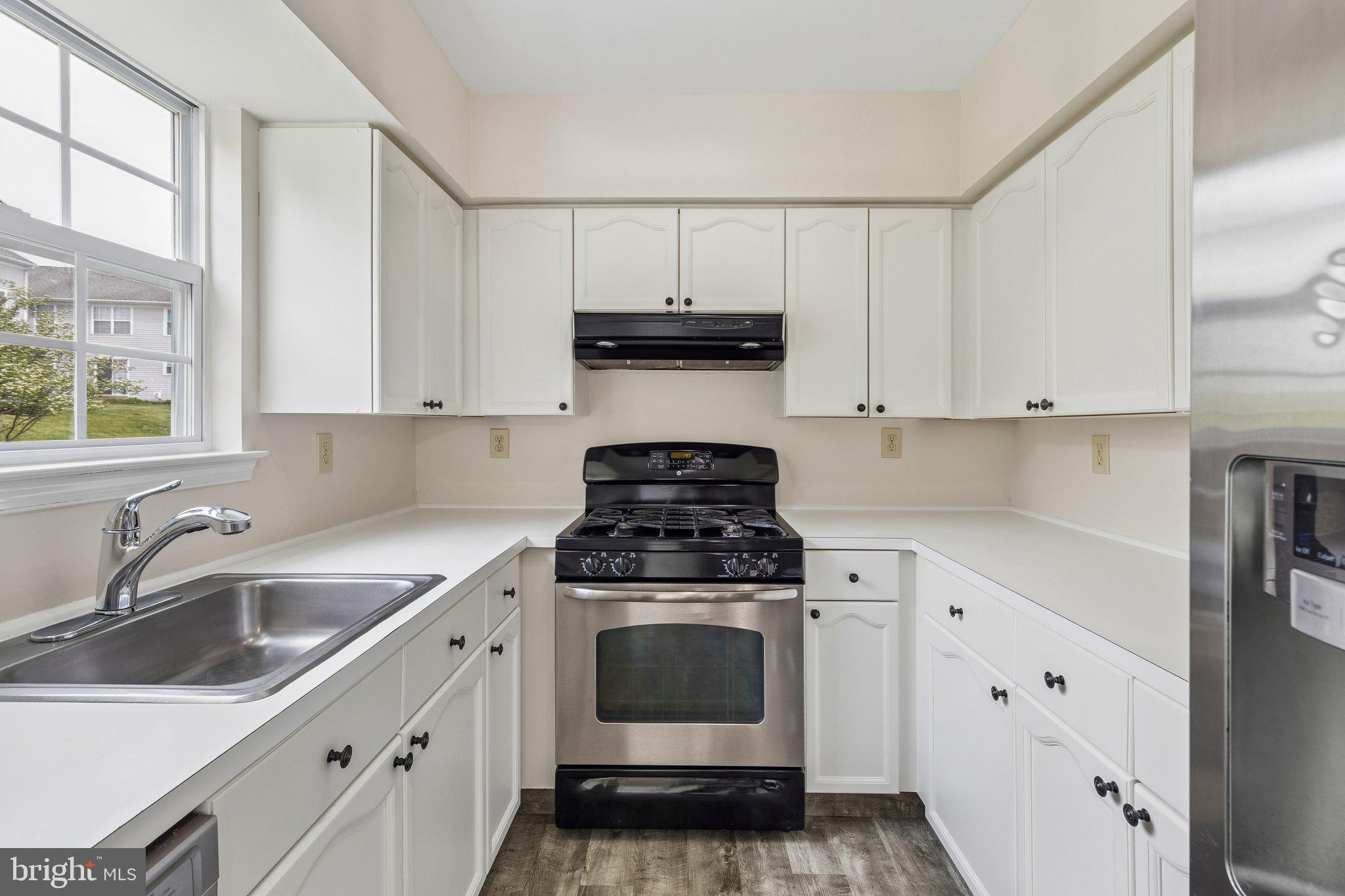 5532 RINKER CIRCLE