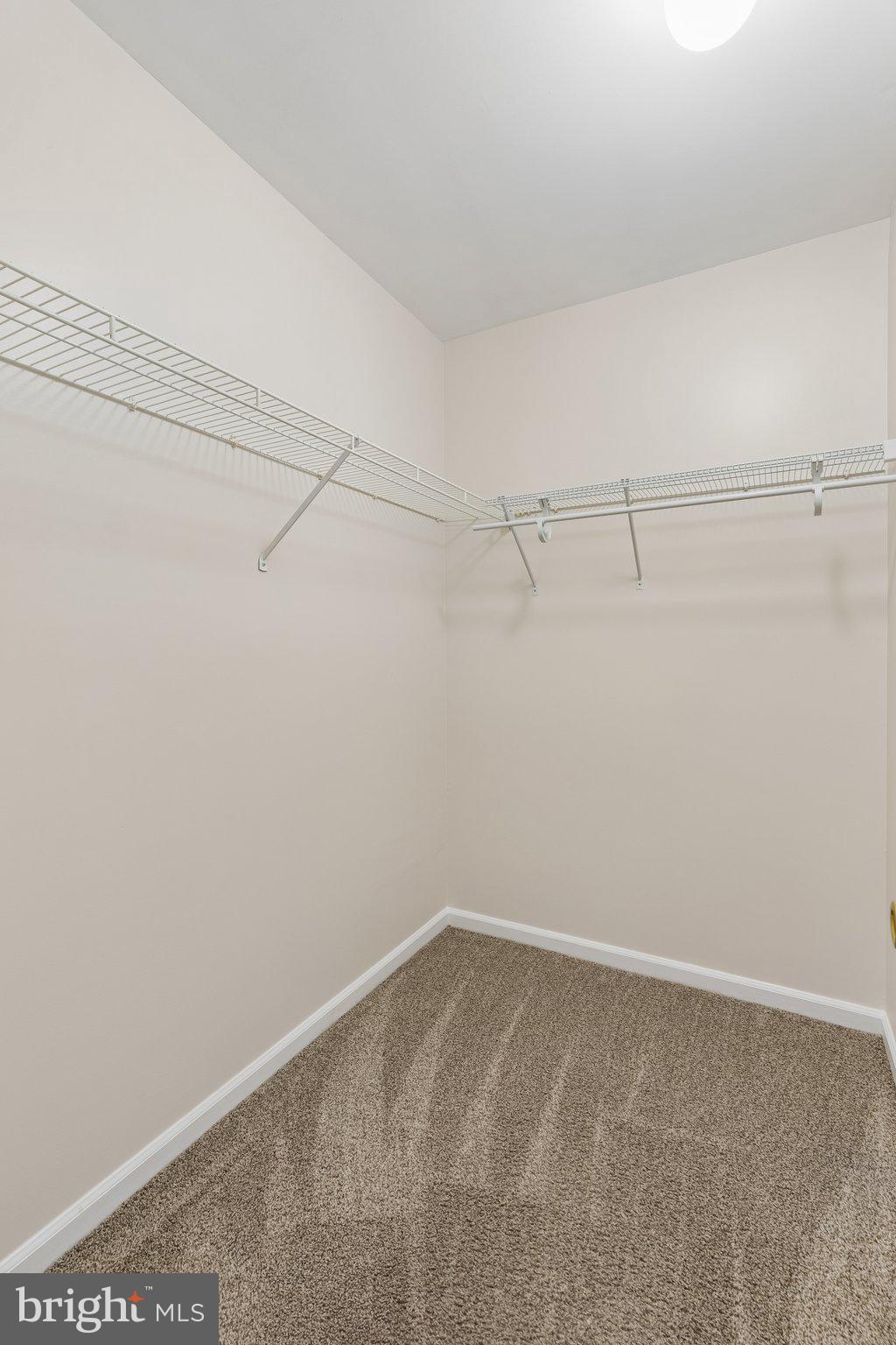 5532 RINKER CIRCLE