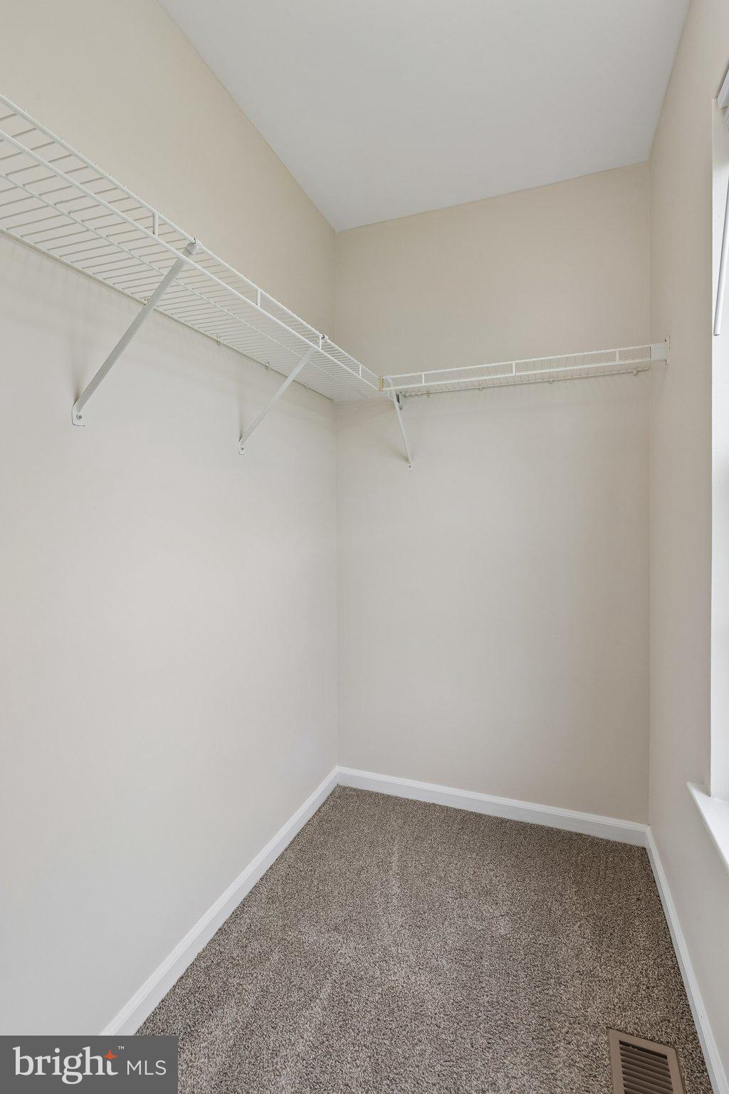 5532 RINKER CIRCLE