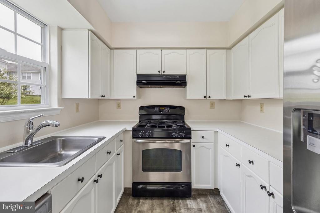 5532 RINKER CIRCLE