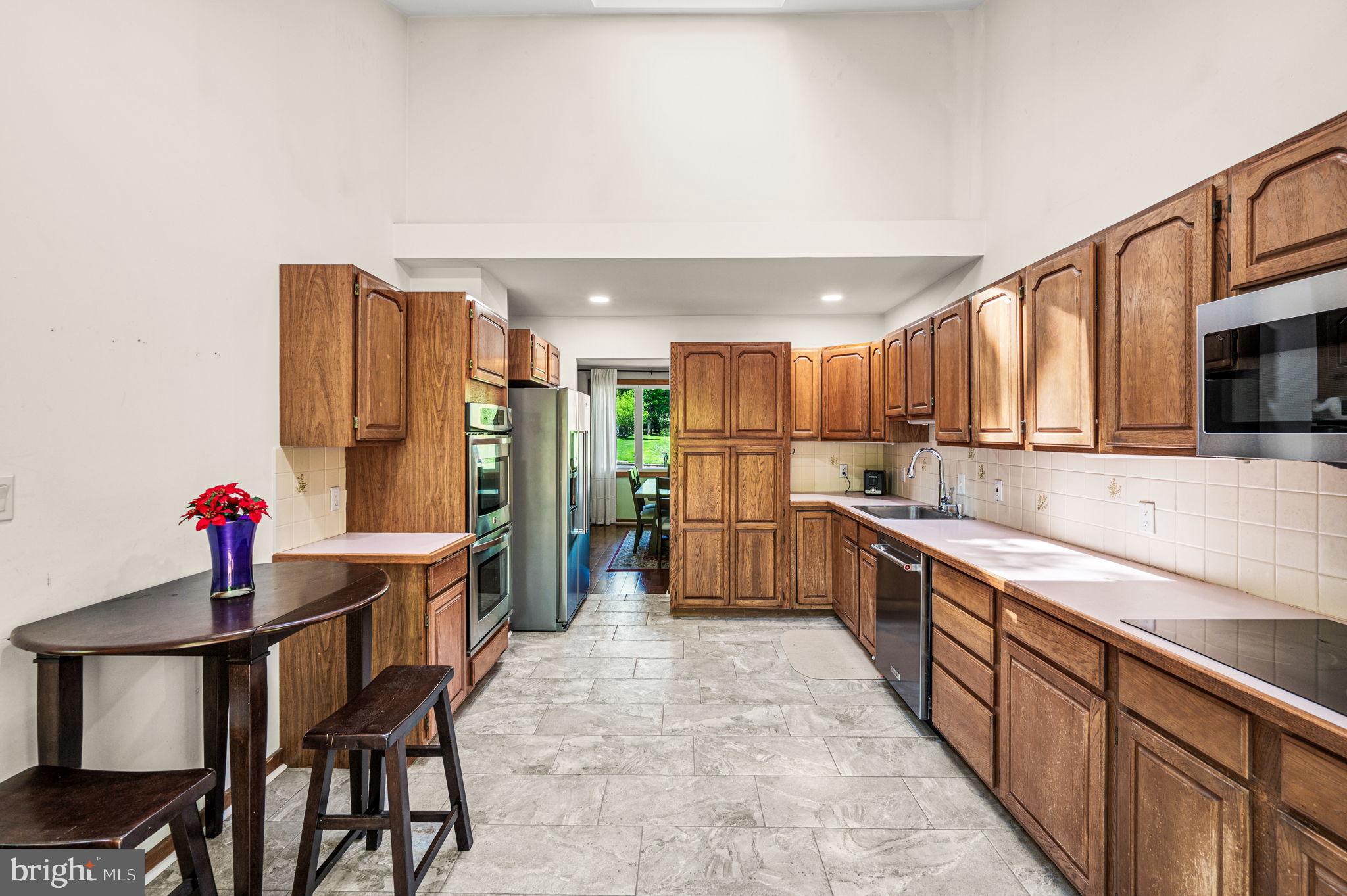 44 HICKORY DRIVE