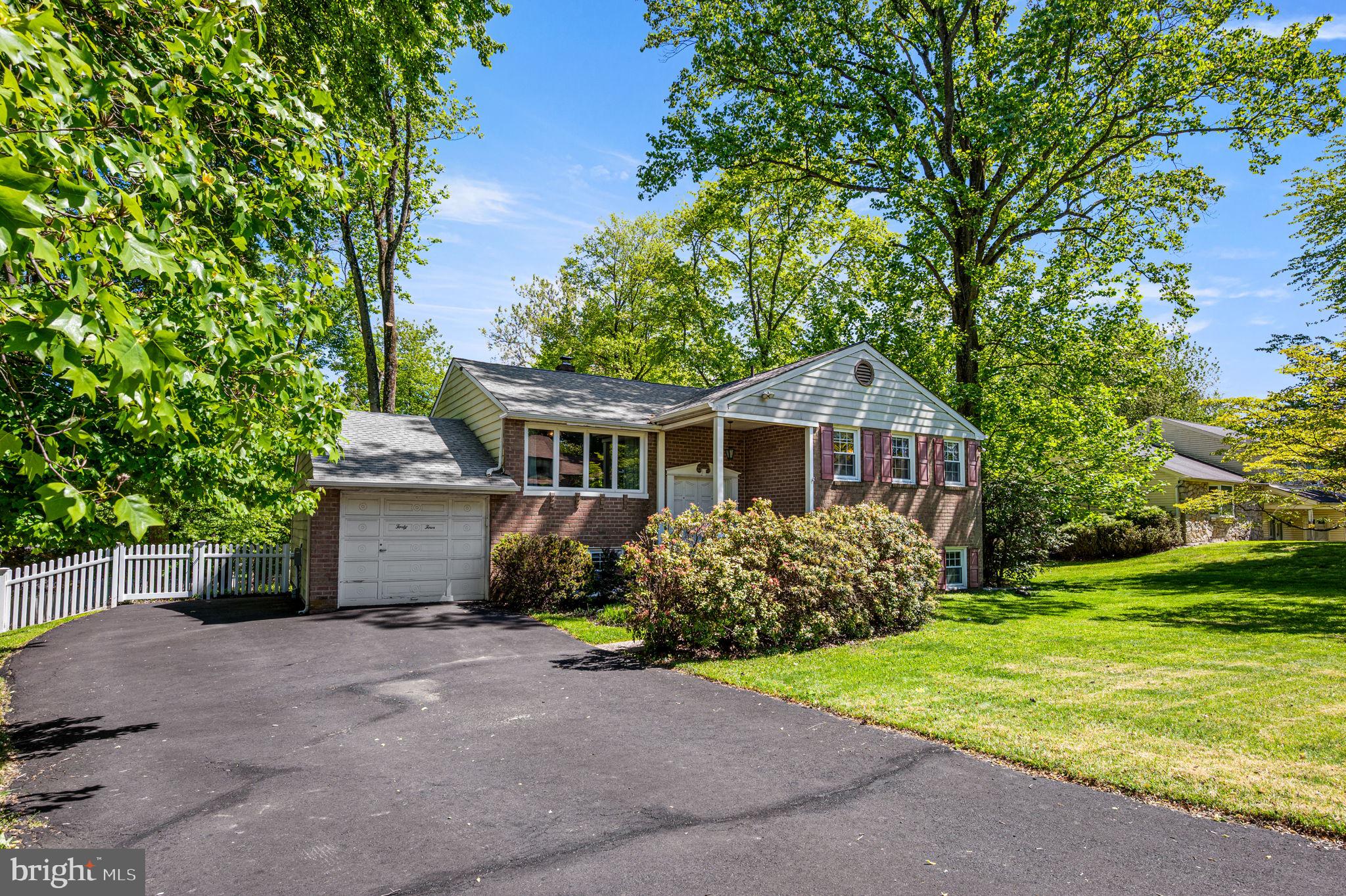44 HICKORY DRIVE