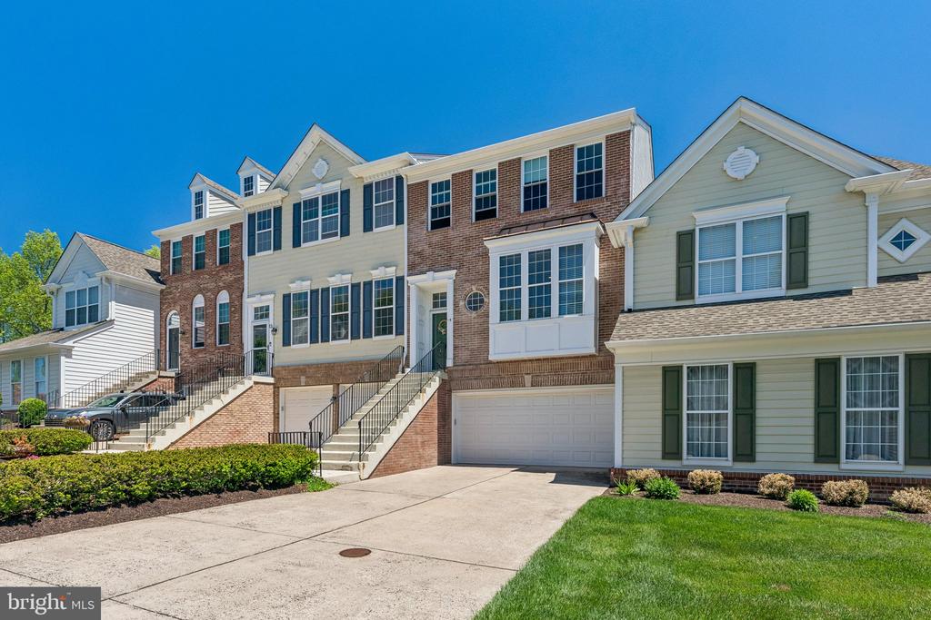 15 CHARTER OAK COURT
