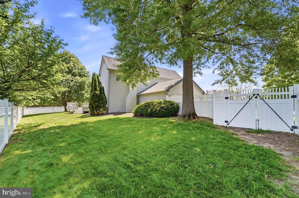 11 GINGER COURT