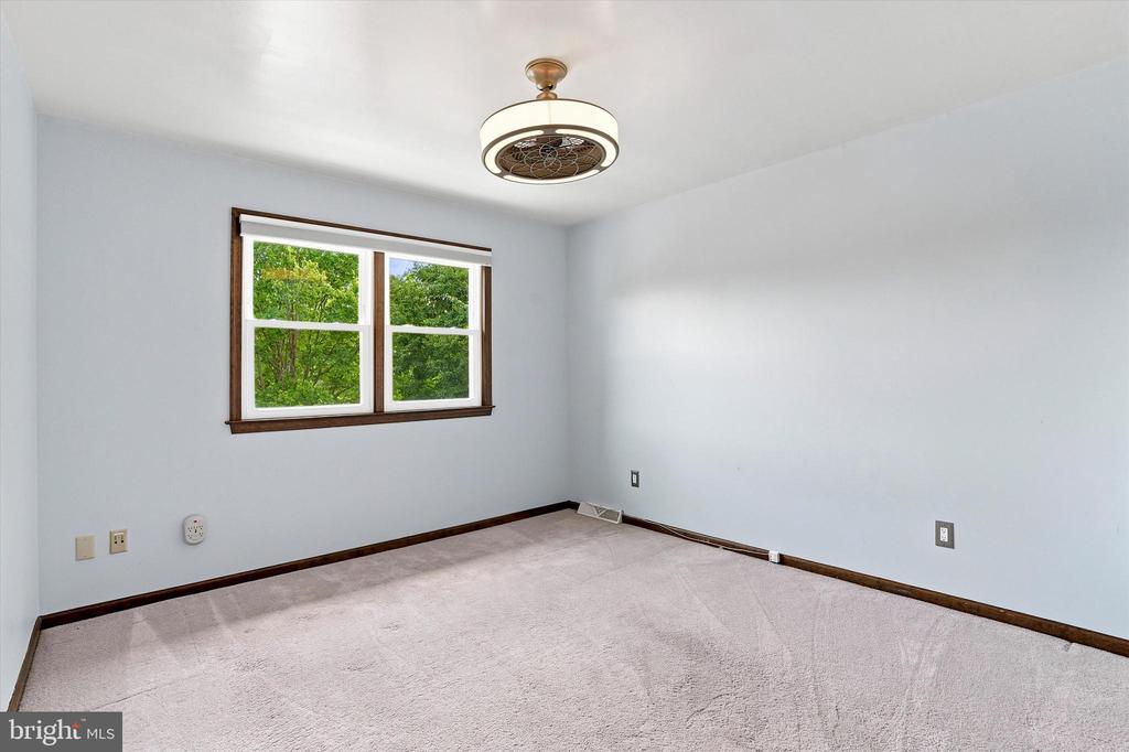 11 GINGER COURT