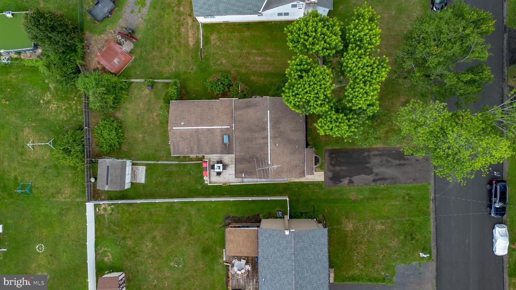 325 CEDAR STREET