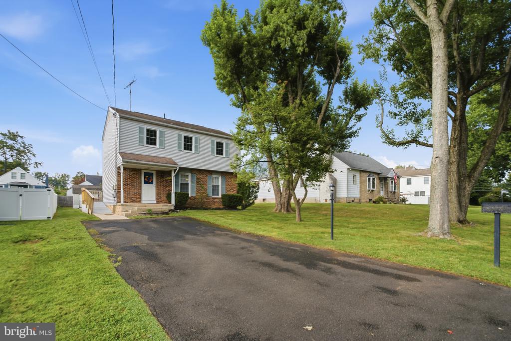 325 CEDAR STREET