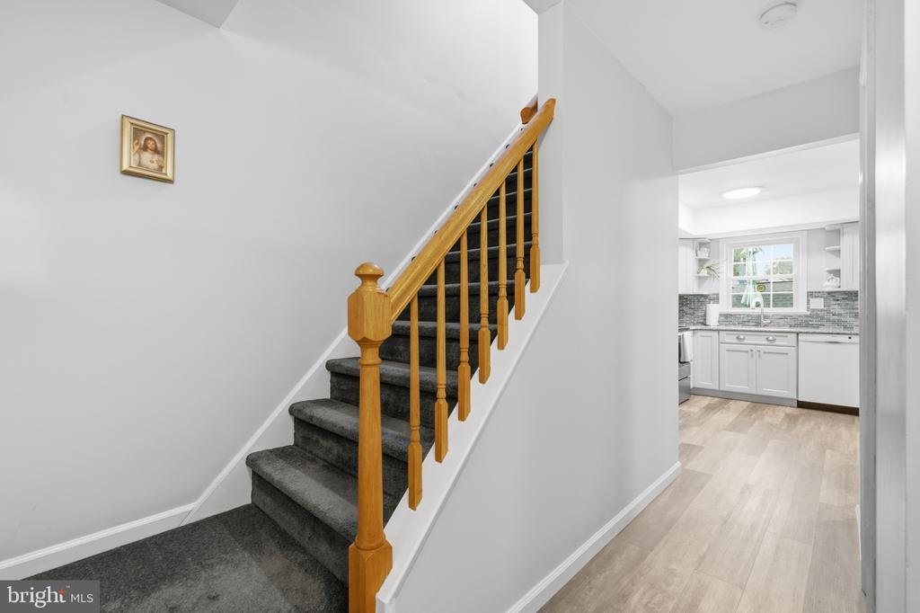 325 CEDAR STREET
